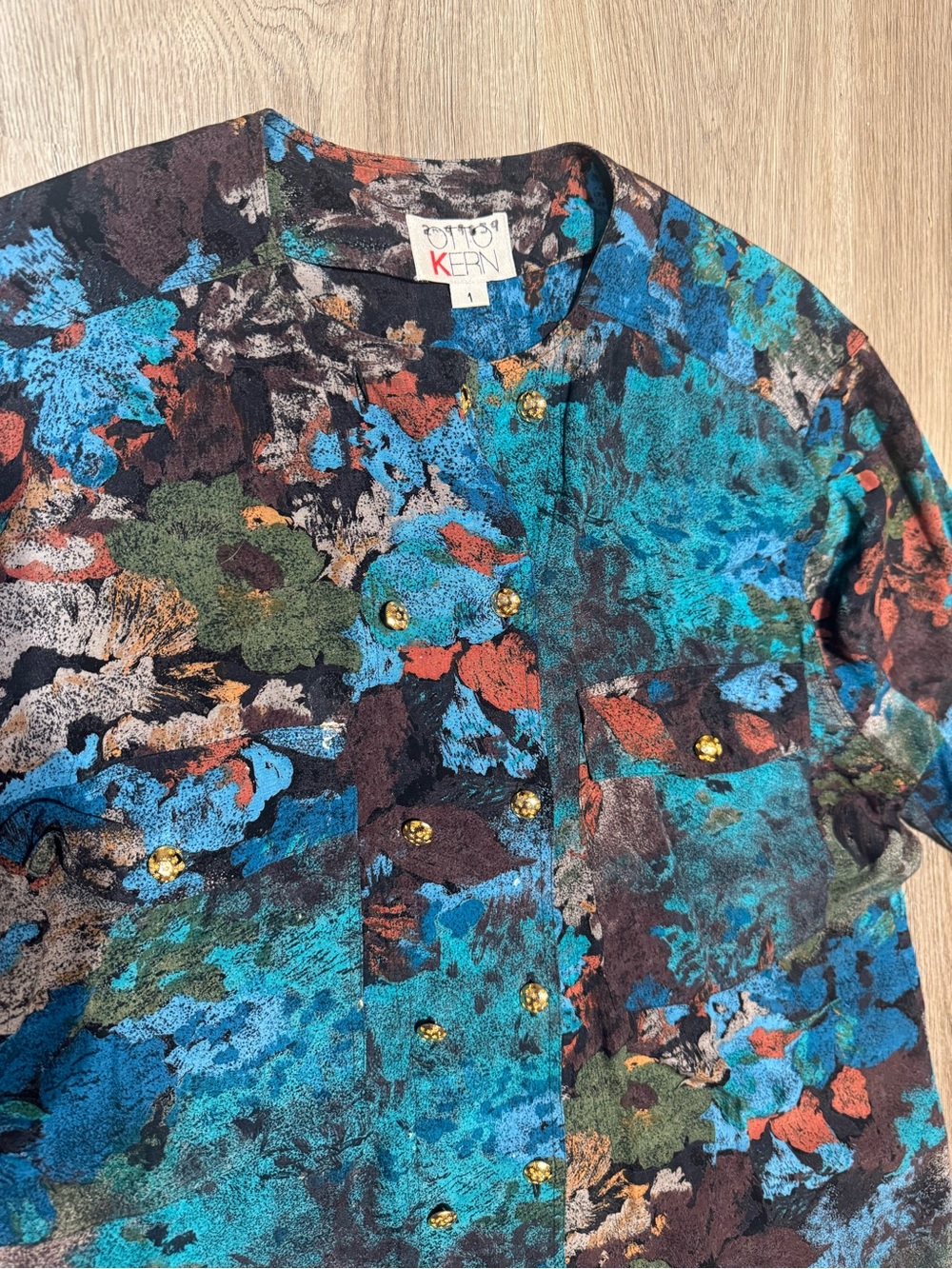 Women's Multi-Color Patterned Button-Up Shirt - Picture 7 of 9